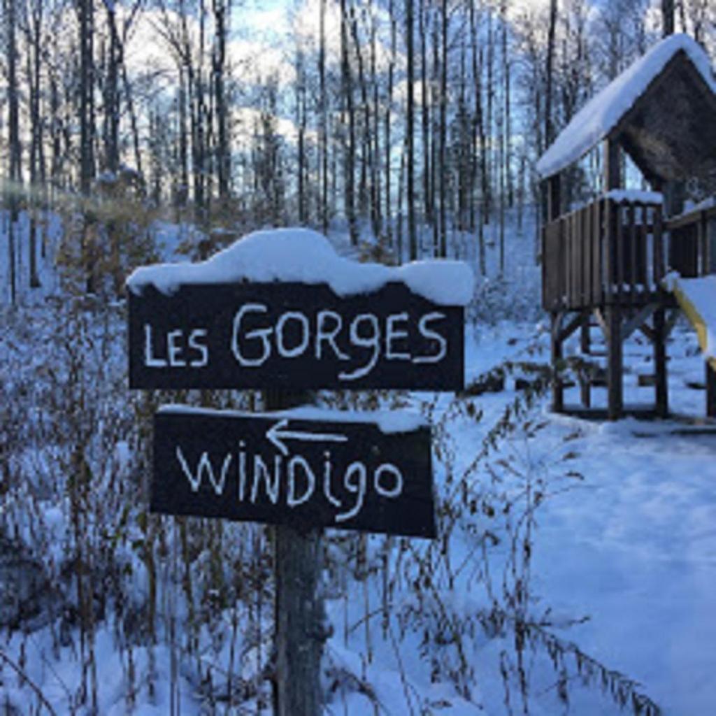 Paradis Sauvage Geronimo Saint-Etienne-de-Bolton エクステリア 写真